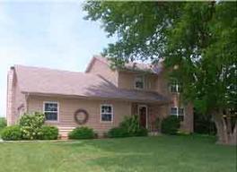5226 Clover Ln., Caledonia, WI 53406
