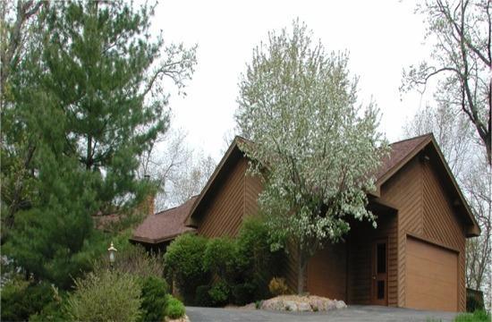 5808 Raccoon Dr., Lyons, WI 53148