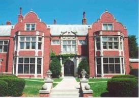 3316 N Lake Dr., Milwaukee, WI 53211