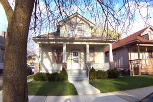 2009 La Salle St., Racine, WI 53402
