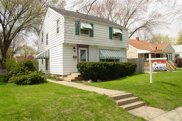 3319 S Pine Ave., Milwaukee, WI 53207