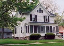 307 Grand Ave., Mukwonago, WI 53149