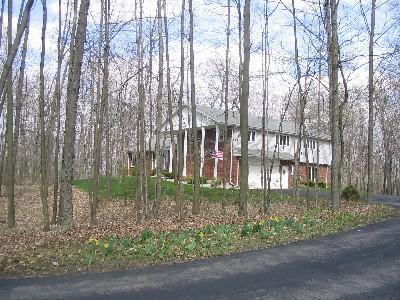 9062 Forest View Rd., Farmington, WI 53040