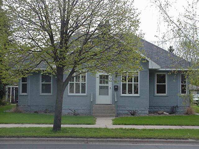 1307 West Ave., La Crosse, WI 54601