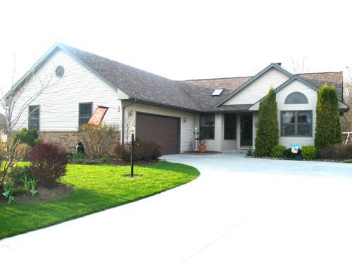 2812 Lisa Ave, Sheboygan, WI 53083