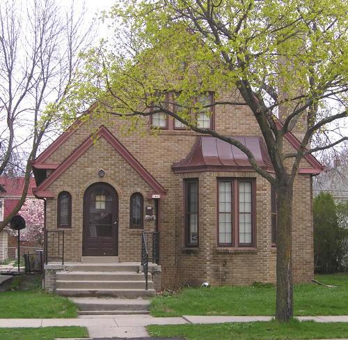 5460 N 37th St, Milwaukee, WI 53209