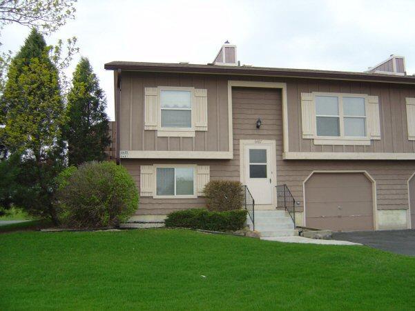 6487 S Whitnall Edge Rd, Franklin, WI 53132