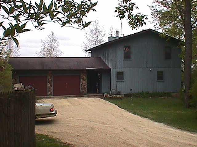 W6425 Riverview Dr., Onalaska, WI 54650