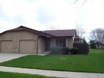 2821 Sussex Ln., Waukesha, WI 53188