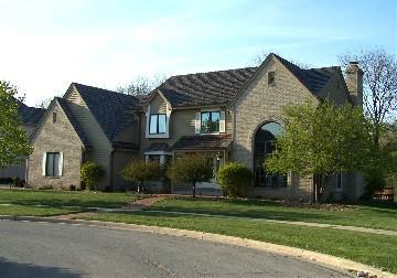 8344 Woodgate Ct., Greendale, WI 53129