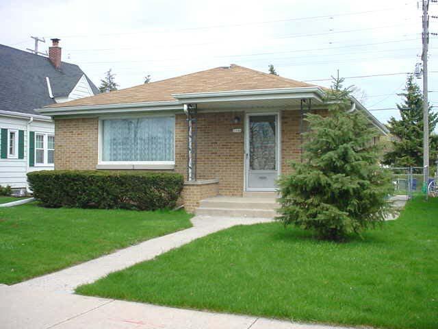 3146 S 51st St., Milwaukee, WI 53219