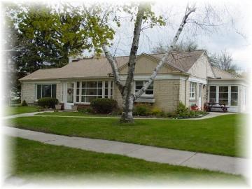 3280 N Colonial Dr., Wauwatosa, WI 53222