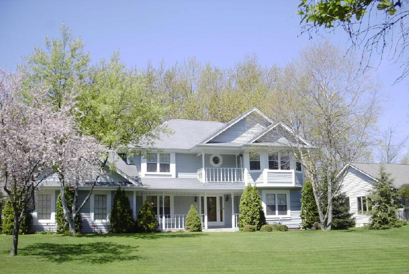 W275N2777 Oak St., Pewaukee, WI 53072