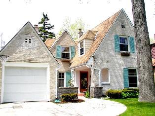 6155 N Bay Ridge, Whitefish Bay, WI 53217