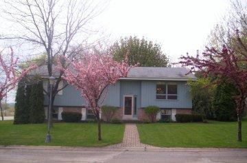 500 Mary Knoll Ln., Watertown, WI 53098