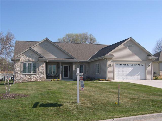 4786 Berkshire Dr., Franklin, WI 53132