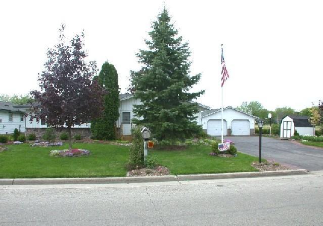 677 E Lincoln, Hartford, WI 53027