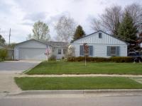 722 Hillcrest St., West Bend, WI 53095