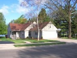 1008 N 2nd St., Watertown, WI 53098