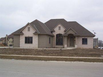 537 Majestic View Ln., Oconomowoc, WI 53066