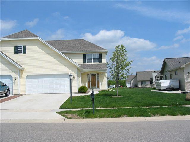 913 Spring Waters Dr., Oconomowoc, WI 53066