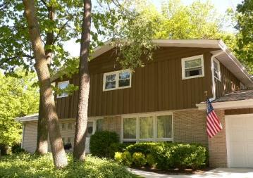 5438 Montgomery Dr., Greendale, WI 53129