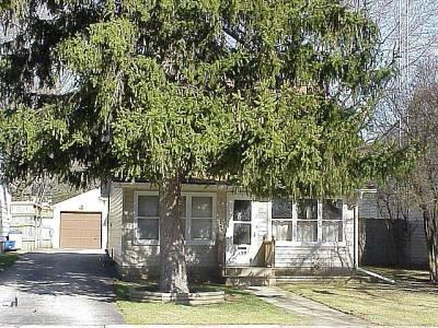 439 S Main, Oconomowoc, WI 53066