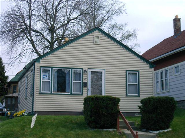 631 E Russell Ave., Milwaukee, WI 53207