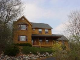 2212 Woodfield Cir., Waukesha, WI 53188