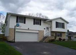 1416 Hans St, West Bend, WI 53090