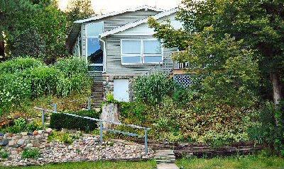 5522 Peninsula Dr., West Bend, WI 53095