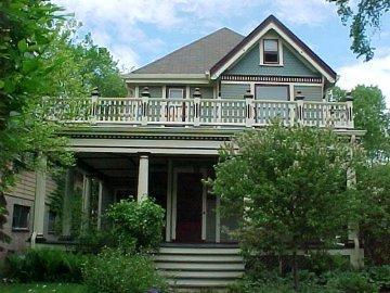 7006 Milwaukee Ave., Wauwatosa, WI 53213