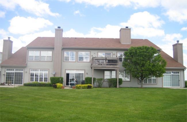 781 Hillview Cir #47-02, Geneva, WI 53147