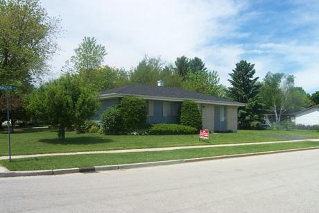 125 Larkspur Ln., Burlington, WI 53105