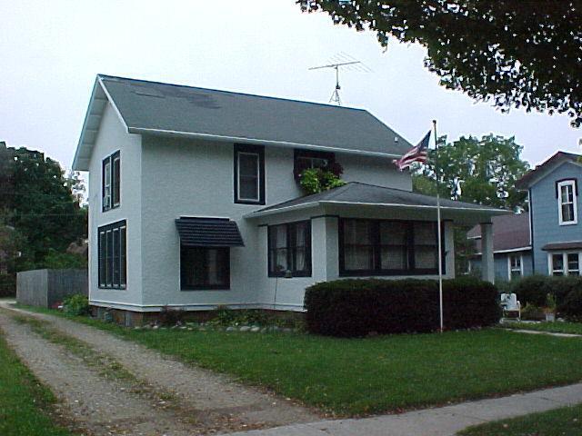 117 S 5th St, Delavan, WI 53115