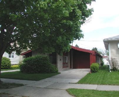 2711 Geneva St, Racine, WI 53402