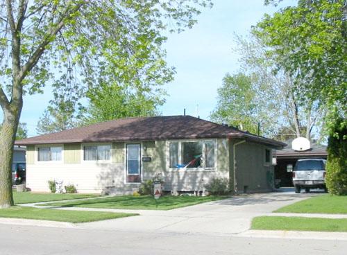 2437 N 25th St., Sheboygan, WI 53083