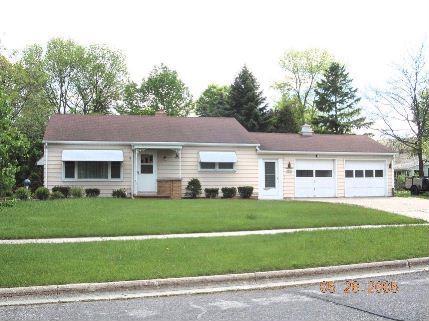 293 Lincoln Dr., West Bend, WI 53095