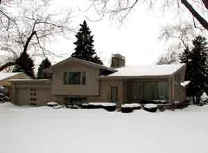 3216 Michigan Blvd., Racine, WI 53402