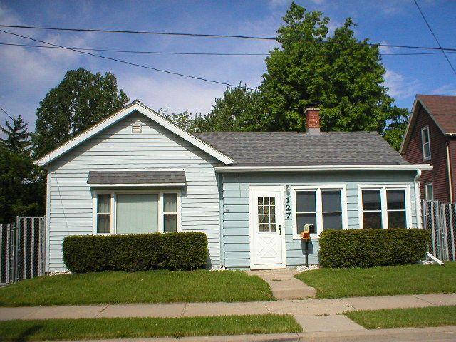 127 S Main St., Hartford, WI 53027
