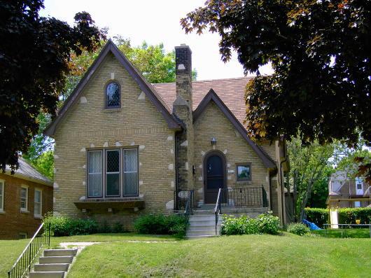 3013 S 46th St., Milwaukee, WI 53219