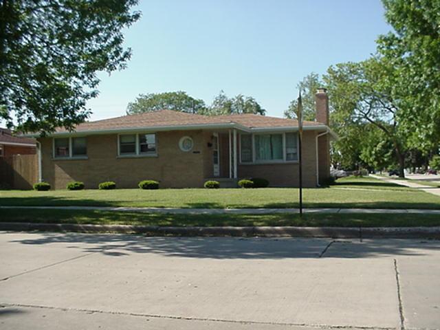 2302 24th St., Kenosha, WI 53140