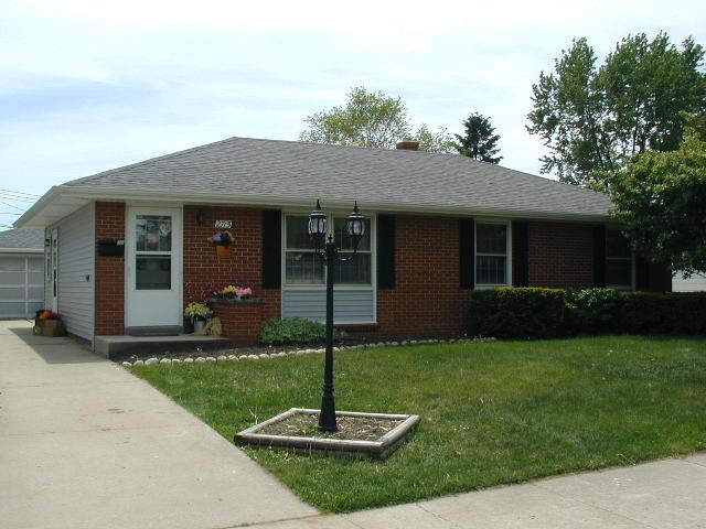 2715 Rosalind Ave., Racine, WI 53403