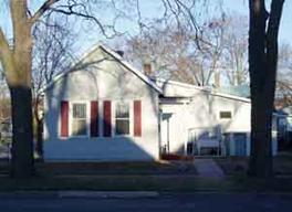 1230 Charles St., La Crosse, WI 54603
