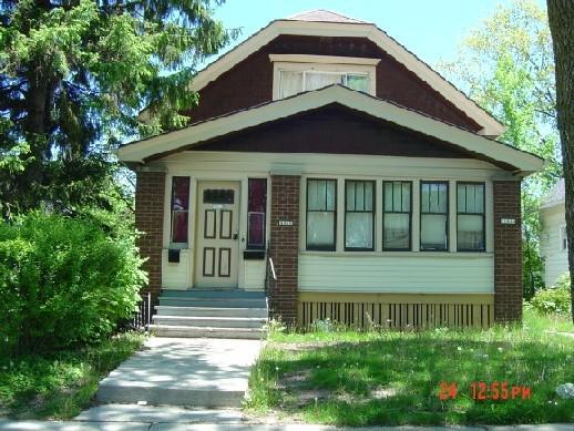 4860 N 37th St, Milwaukee, WI 53209