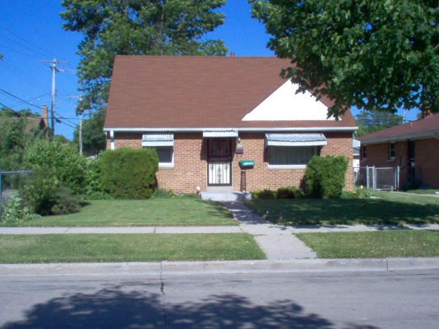 5176 N 67th St, Milwaukee, WI 53218