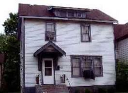 1207 Center St, Racine, WI 53403