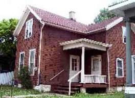 933 N Memorial Dr., Racine, WI 53404