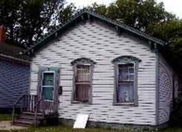 912 Center St., Racine, WI 53403