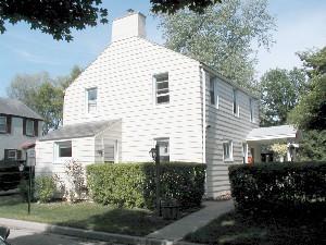 5618 Berry Ct., Greendale, WI 53129